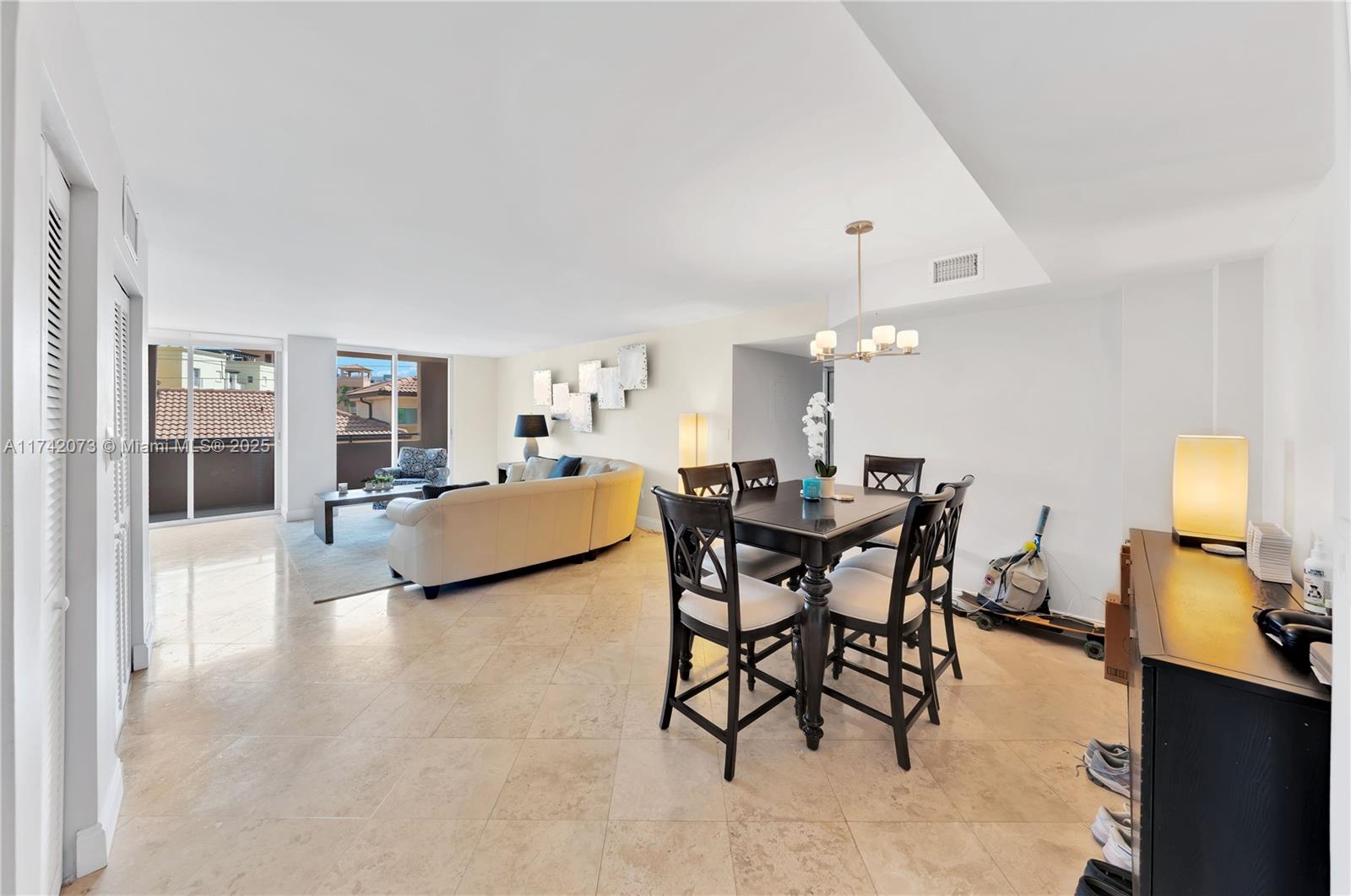 90 Alton Rd #301, Miami Beach FL 33139