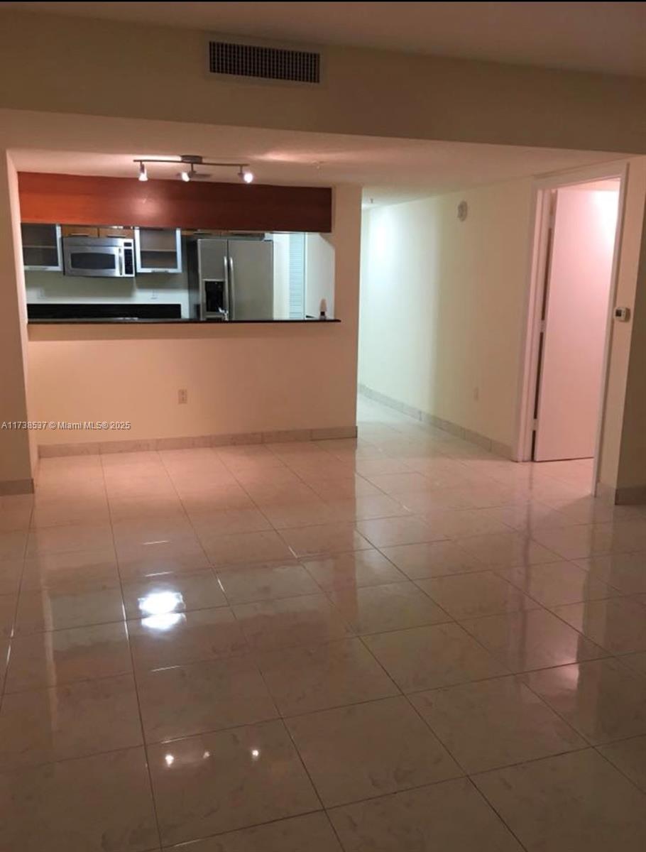 1800 N Bayshore Dr #3311, Miami FL 33132