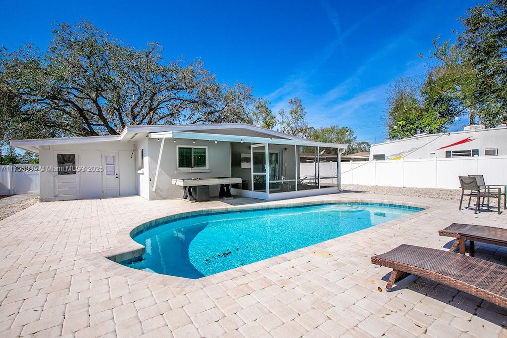 1800 Barstow Place, Sarasota, Florida image 1