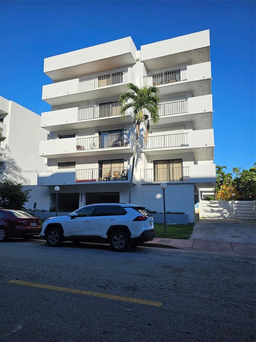 8255 Abbott Ave #303, Miami Beach, Florida image 2