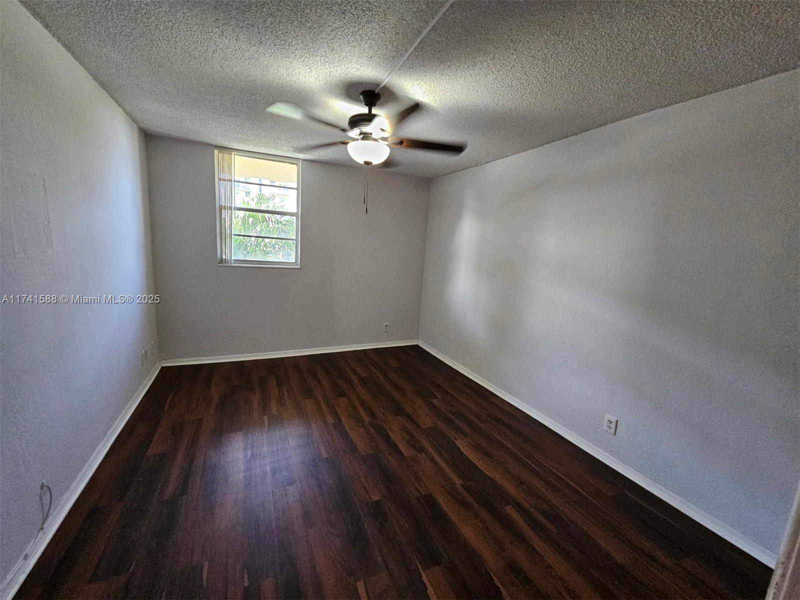 Listing Photo 7