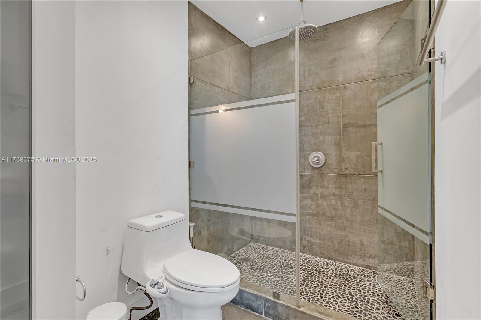 Listing Photo 23