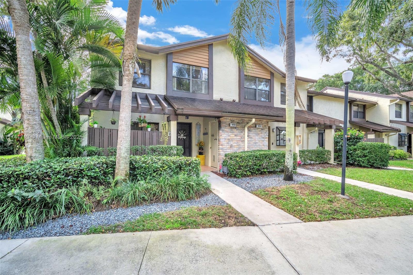 4552 Carambola Cir S #27247, Coconut Creek, Florida image 30