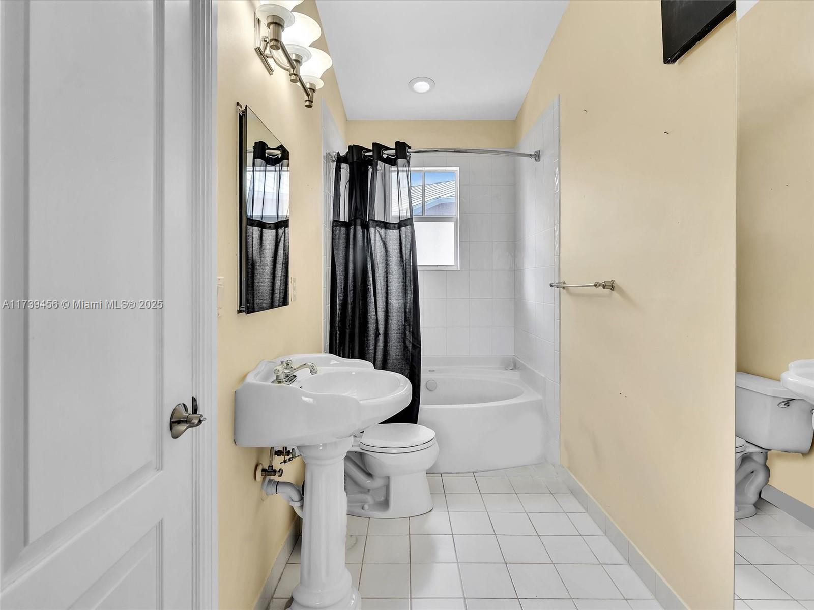 Listing Photo 18