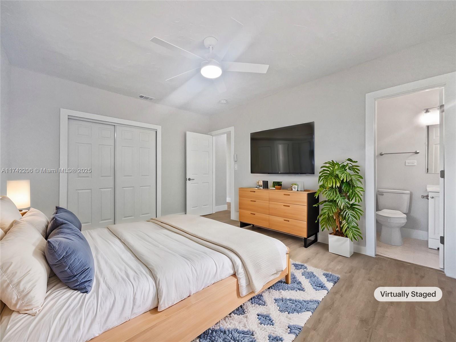 561 NE 173rd St, North Miami Beach, Florida image 4
