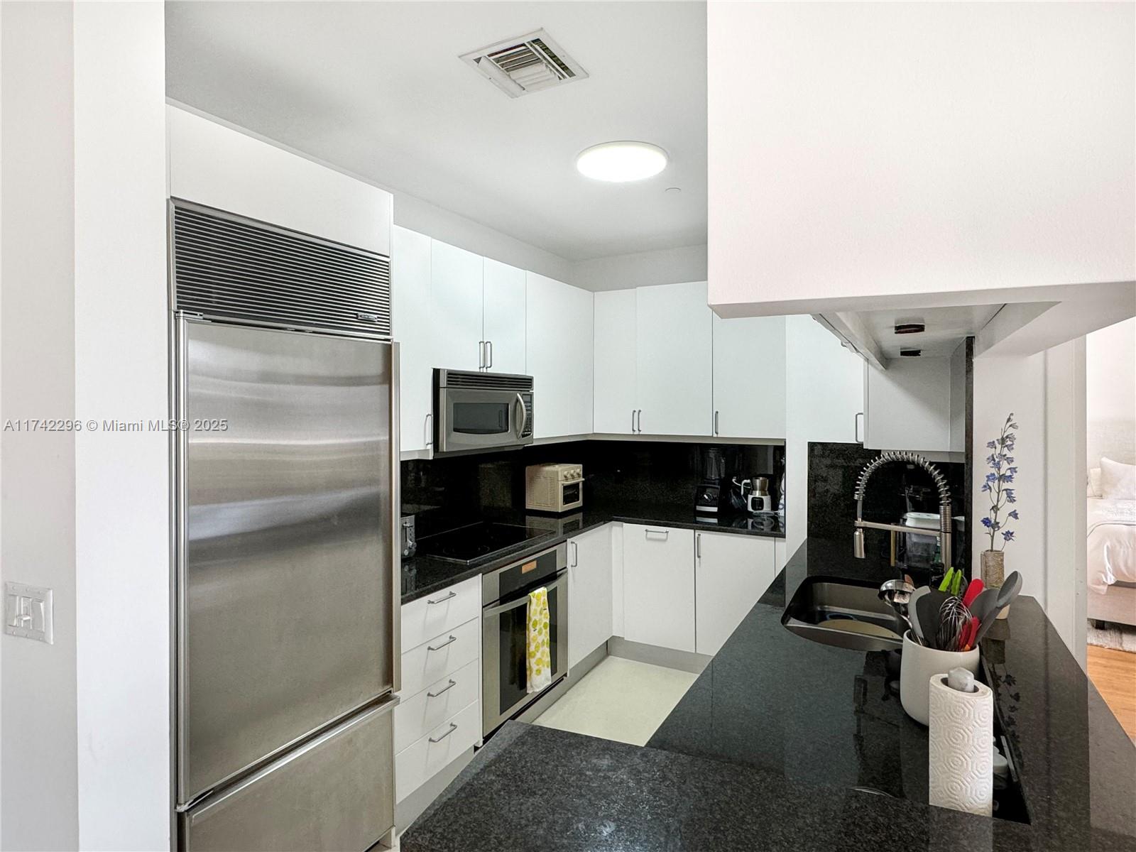 901 Brickell Key Blvd #3001, Miami FL 33131