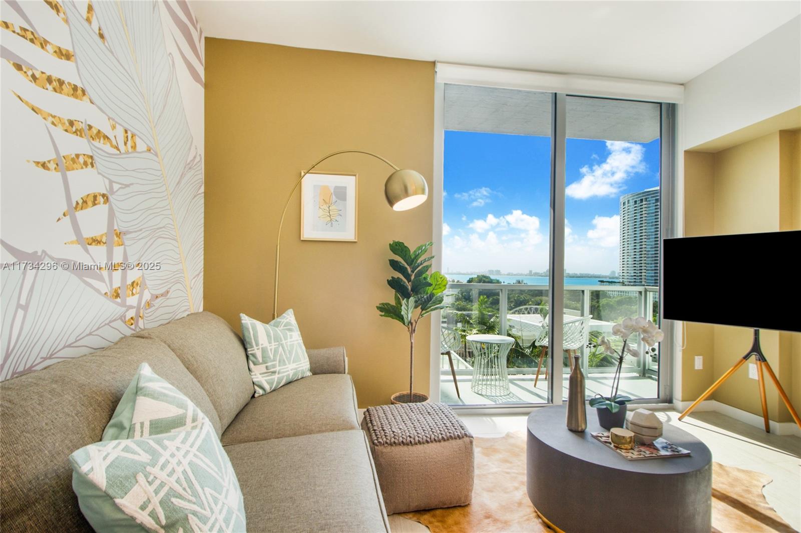 Great Pool and bay Views. Design District Area. This studio is perfect for anyone looking to immerse themselves in a dynamic and creative community while enjoying all the comforts of modern living. Don’t miss the opportunity to make this exceptional space your new home! Close to everything. Central location. Amenities: POOL, GYM, BBQ AREA, BUSINESS LOUNGE, AC, BIKE STORAGE, AND ELECTRIC CAR CHARGERS. MANAGED BY NOMADA DESTINATION RESIDENCES.