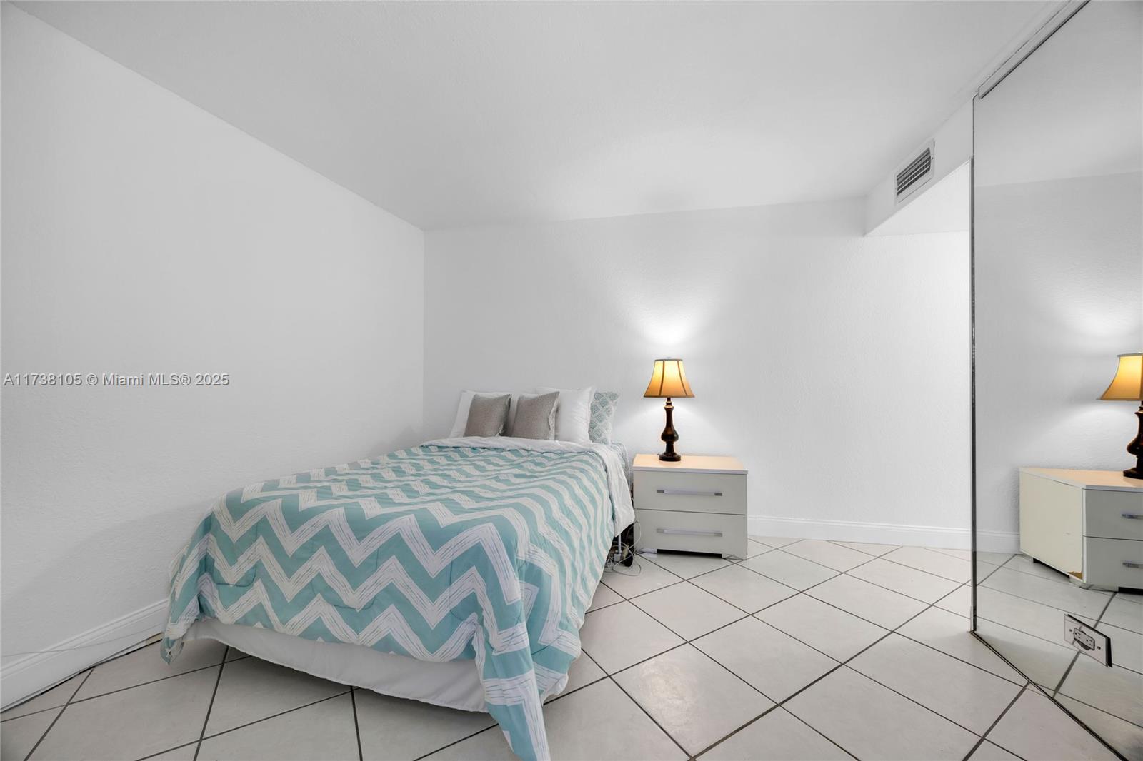 6039 Collins Ave #311, Miami Beach, Florida image 17