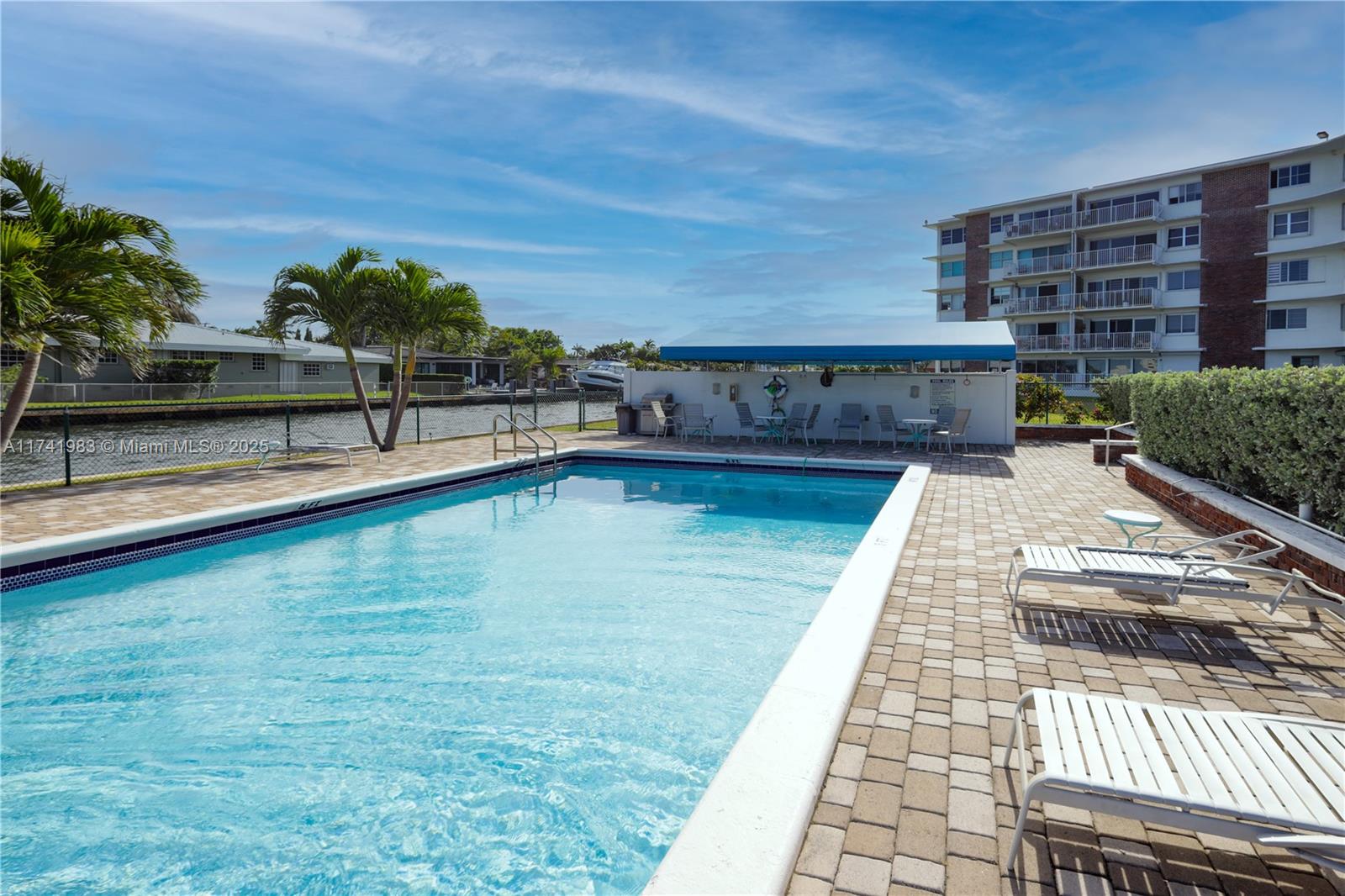 1700 NE 105th St #512, Miami Shores, Florida image 1