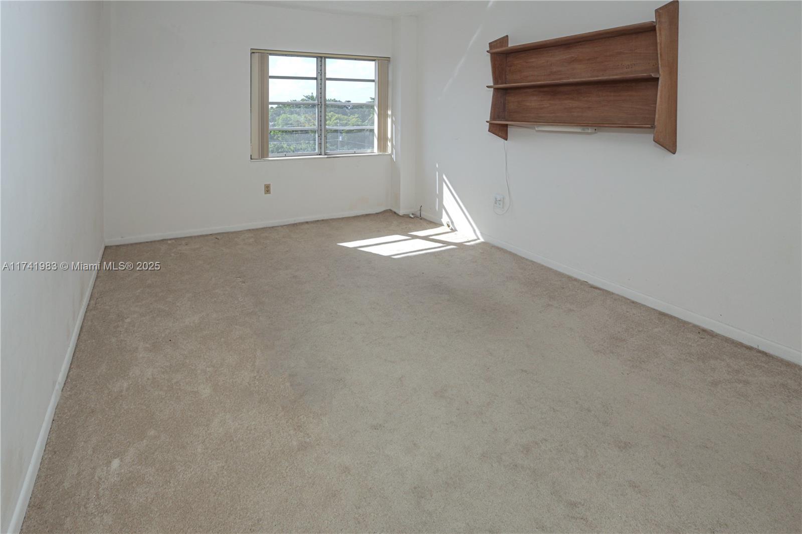 Listing Photo 24