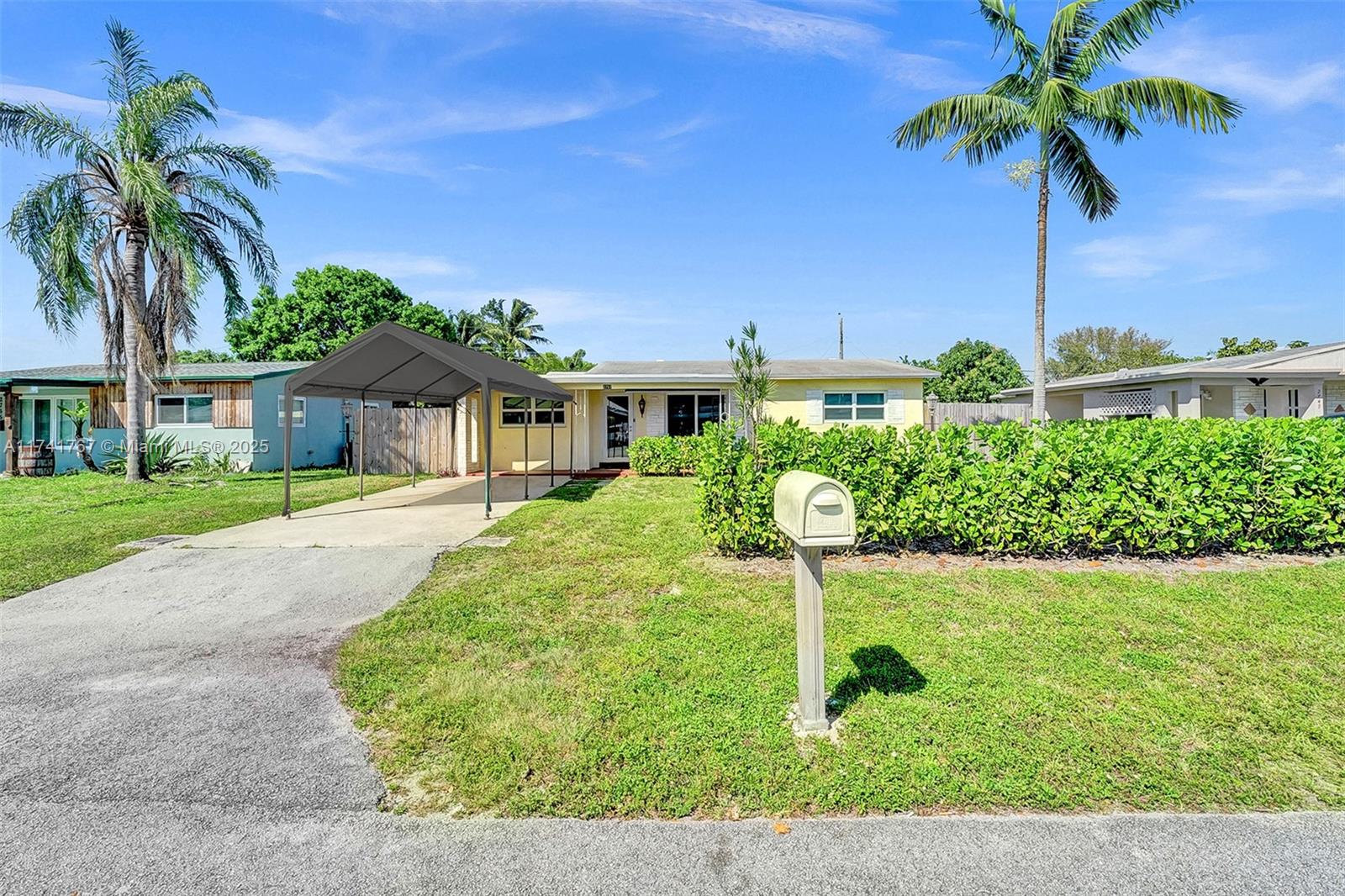 2757 SW 47th St, Dania Beach, Florida image 6