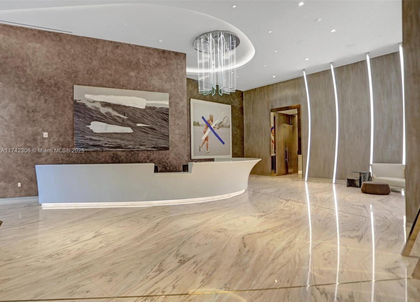 1000 Brickell Plz #4804, Miami FL 33131