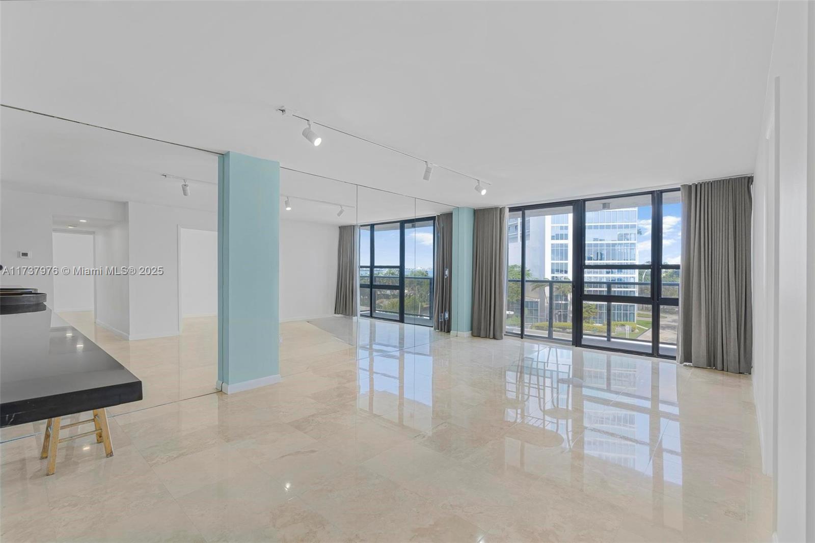 600 NE 36th St #414, Miami, Florida image 5