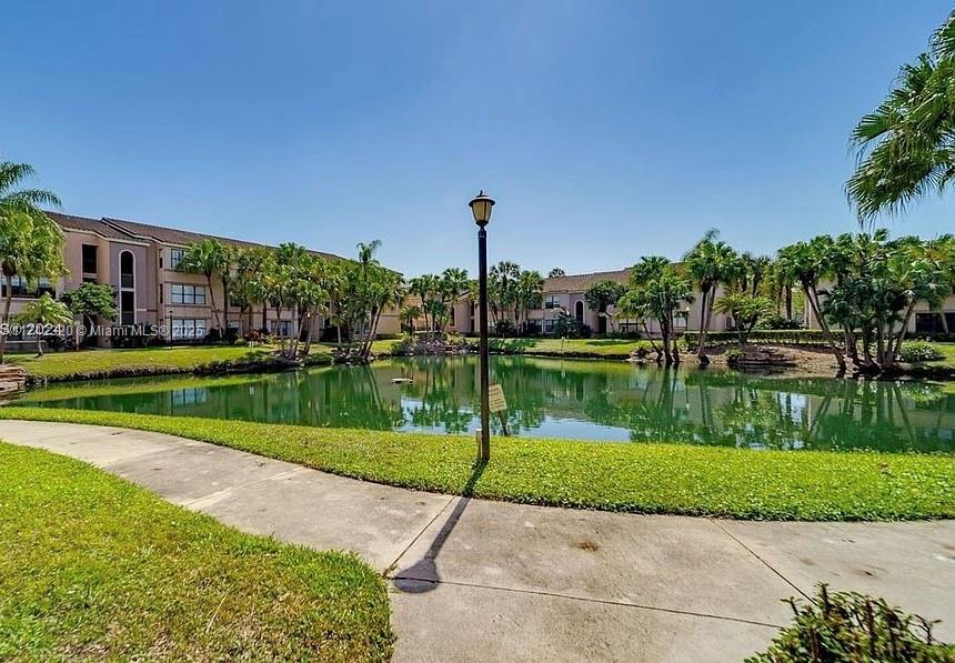 2826 S University Dr #3102, Davie, Florida image 2