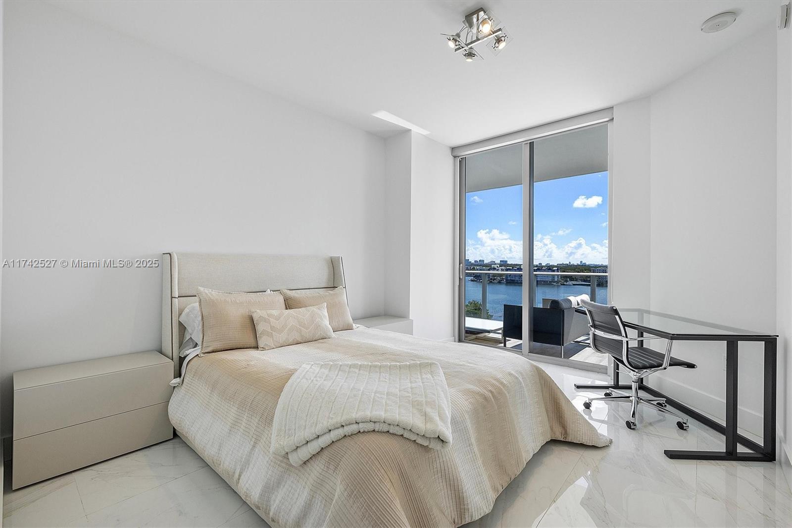 17111 Biscayne Blvd #706, North Miami Beach, Florida image 16