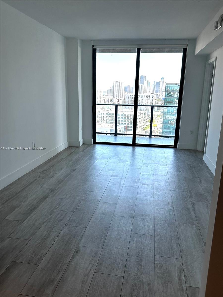 121 NE 34th St #2403, Miami FL 33137