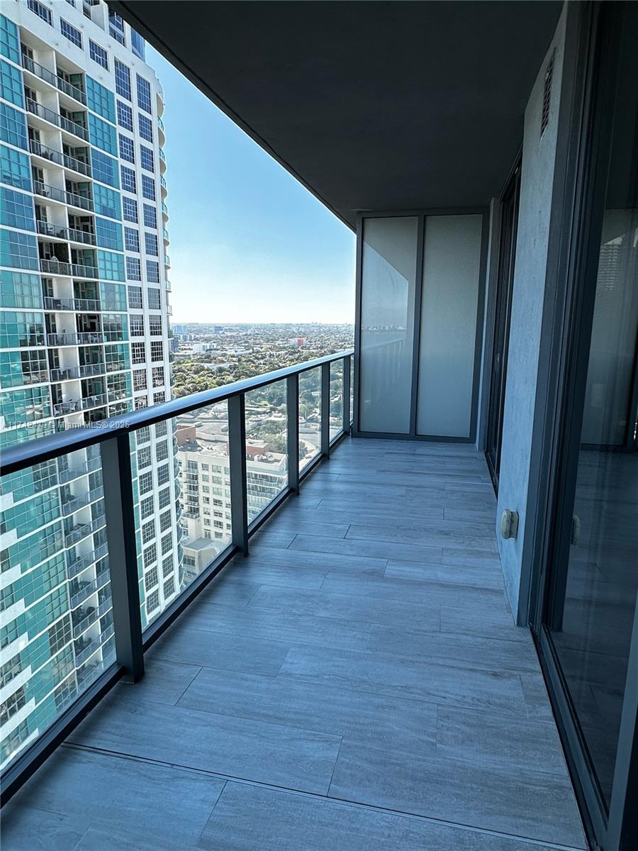 121 NE 34th St #2403, Miami, Florida image 8