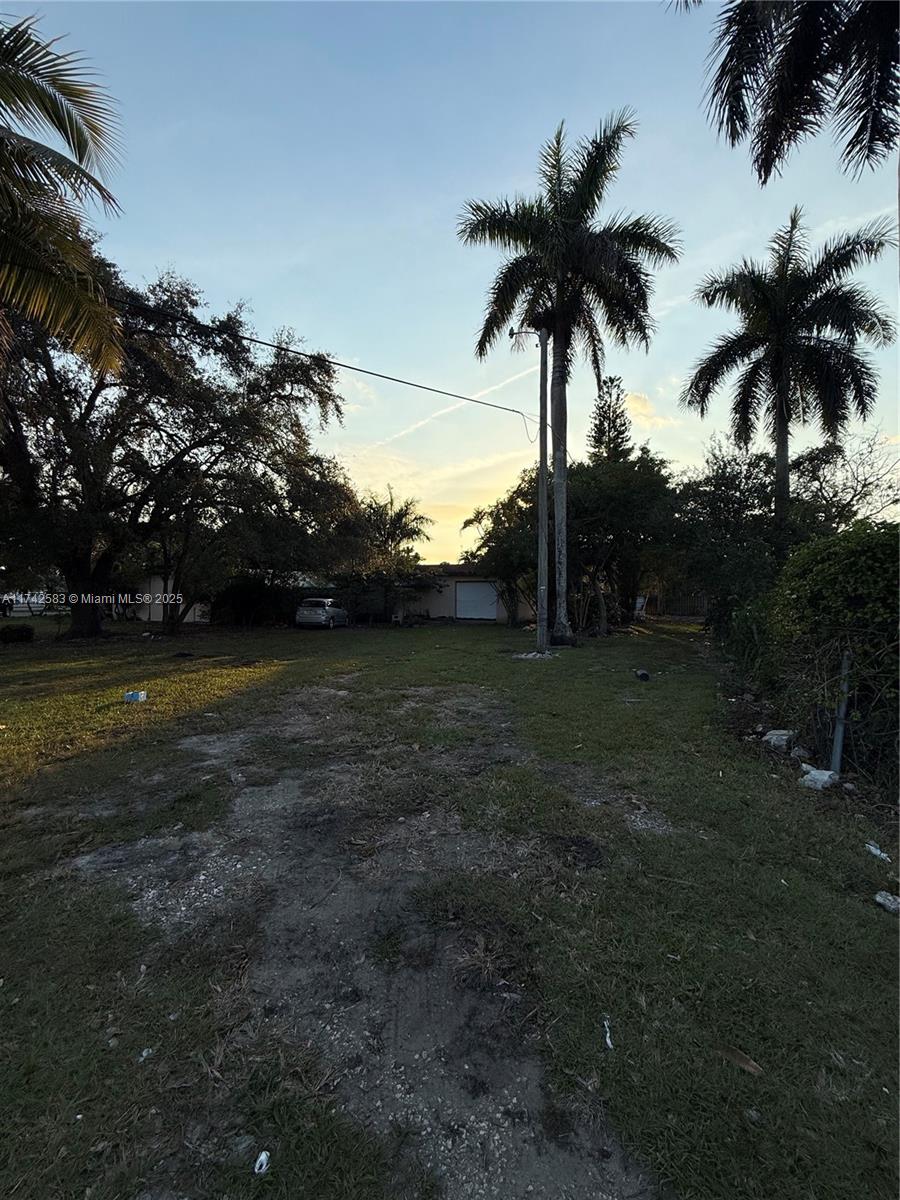 9 Ct. NE 2 Avenue, Homestead, Florida image 11