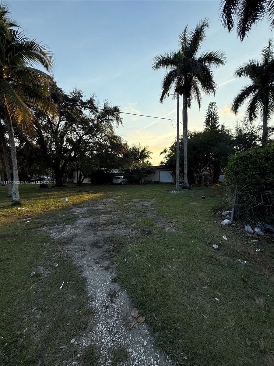 9 Ct. NE 2 Avenue, Homestead, Florida image 14