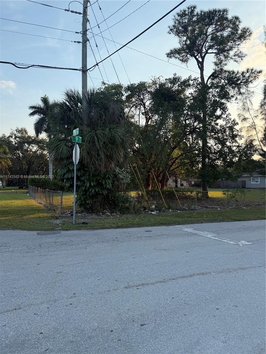 9 Ct. NE 2 Avenue, Homestead, Florida image 2