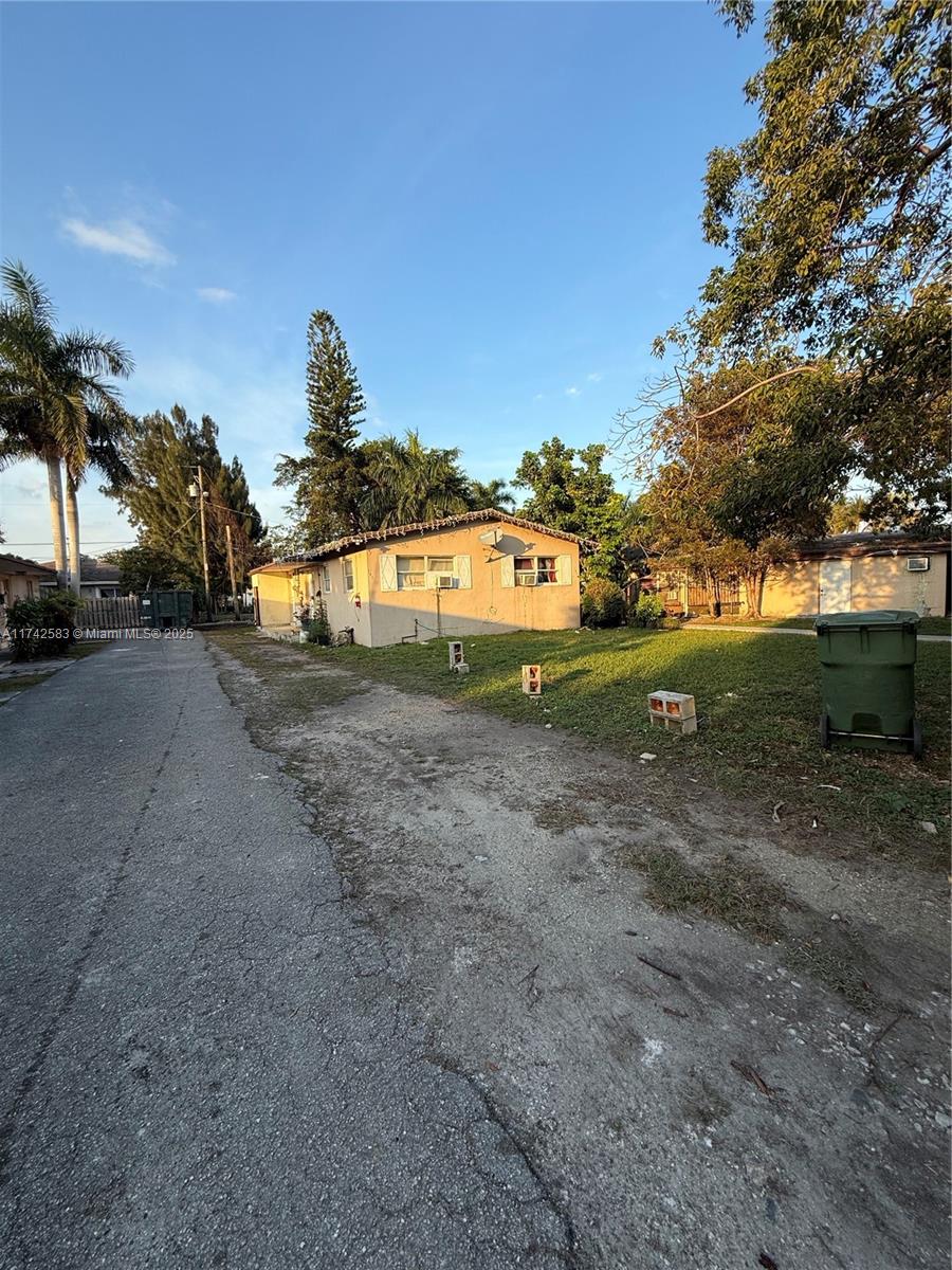 9 Ct. NE 2 Avenue, Homestead, Florida image 21