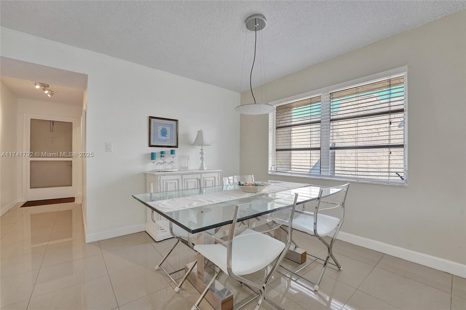6080 NW 44th St #401, Lauderhill, Florida image 14