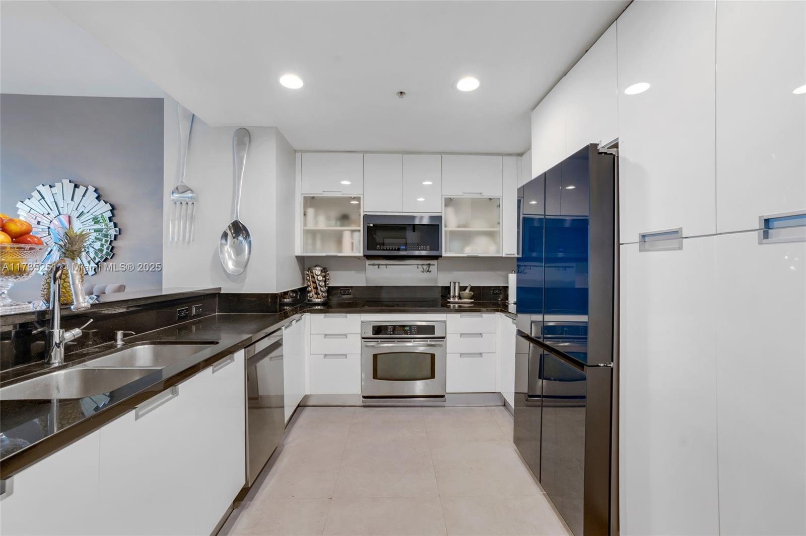 7901 Hispanola Ave #1106, North Bay Village, Florida image 16