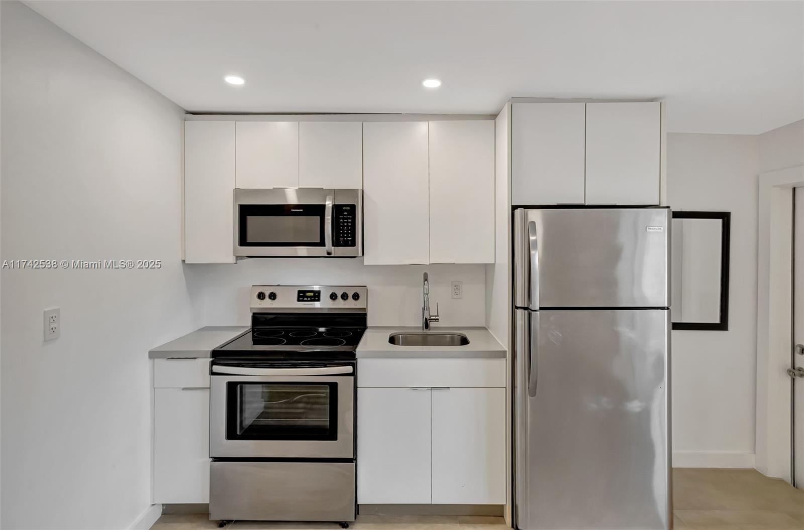 Property photo # 0