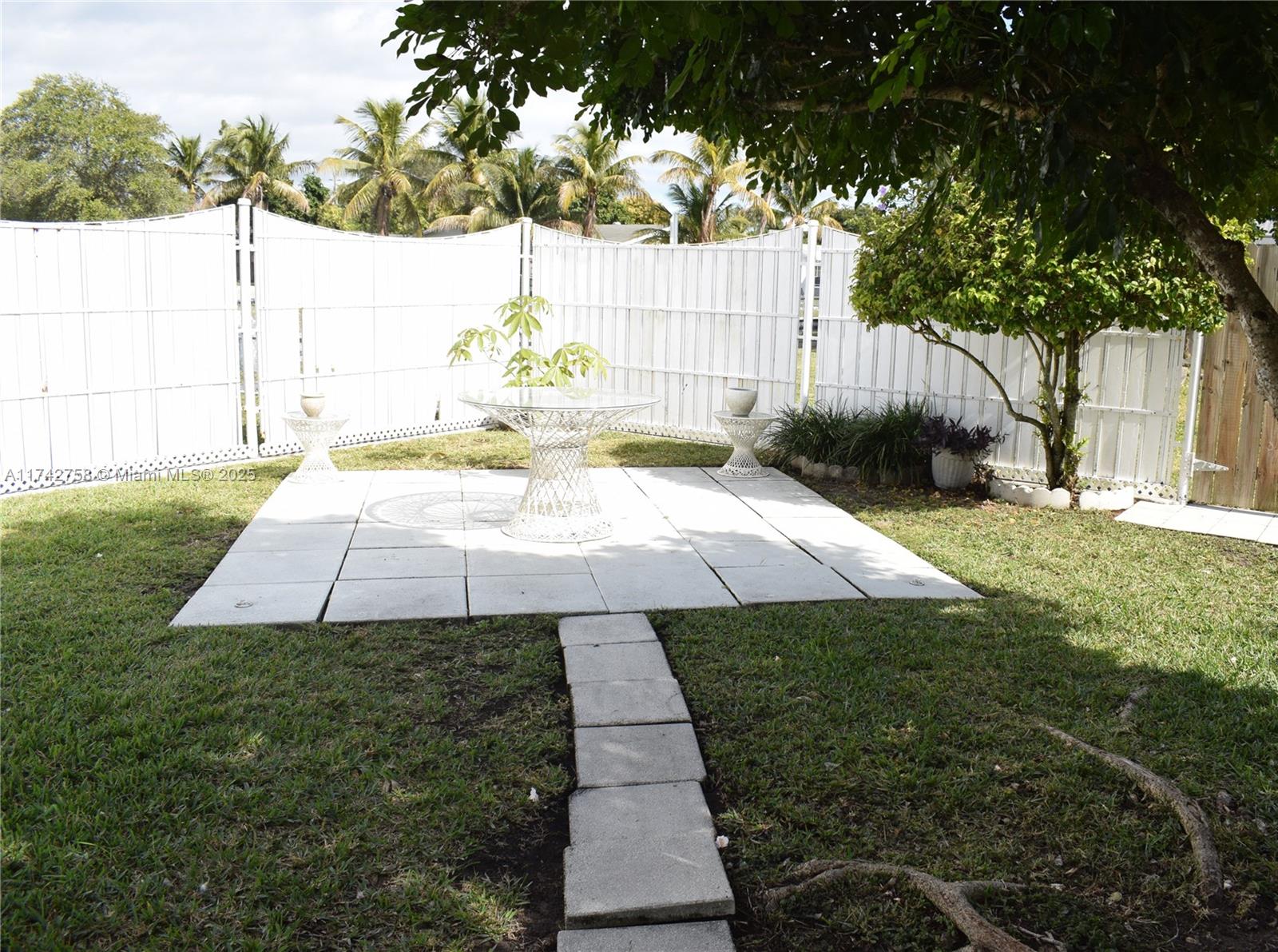Listing Photo 34