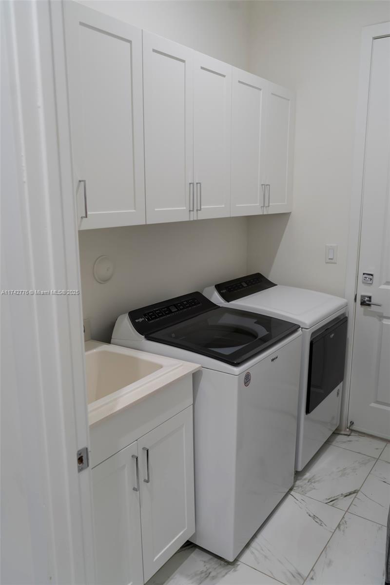8143 NW 45th St, Doral, Florida image 13