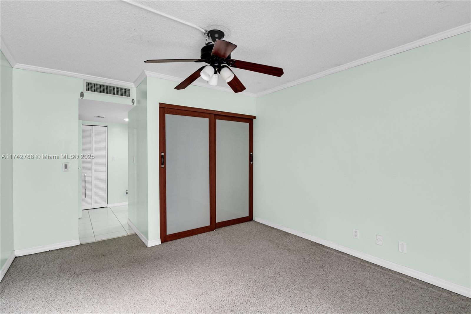 3475 N Country Club Dr #314, Aventura, Florida image 15