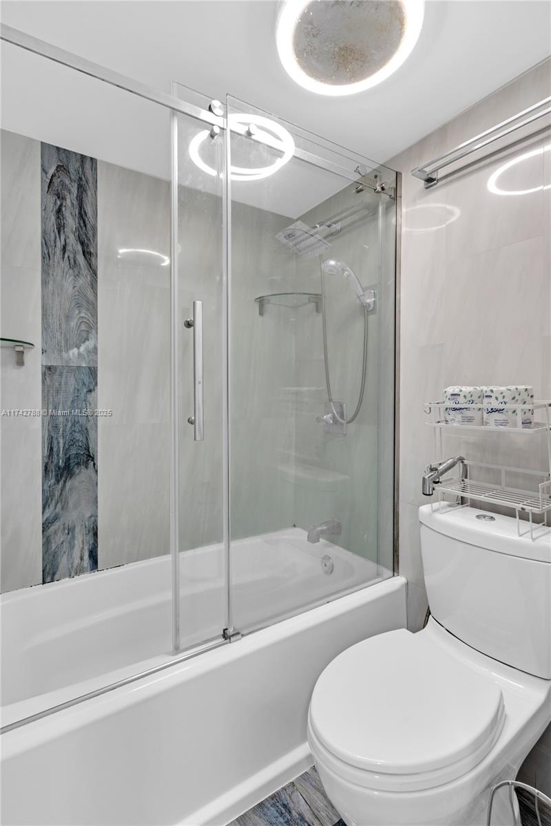 3475 N Country Club Dr #314, Aventura, Florida image 17
