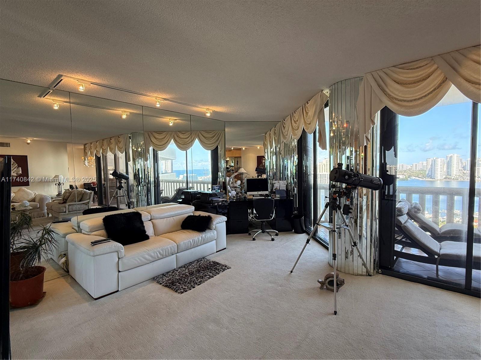 3000 Island Bl #2504, Aventura, Florida image 3