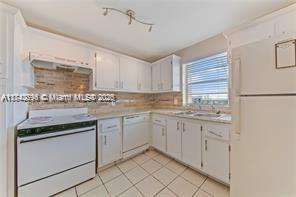 2025 NE 164th St #904, North Miami Beach, Florida image 12