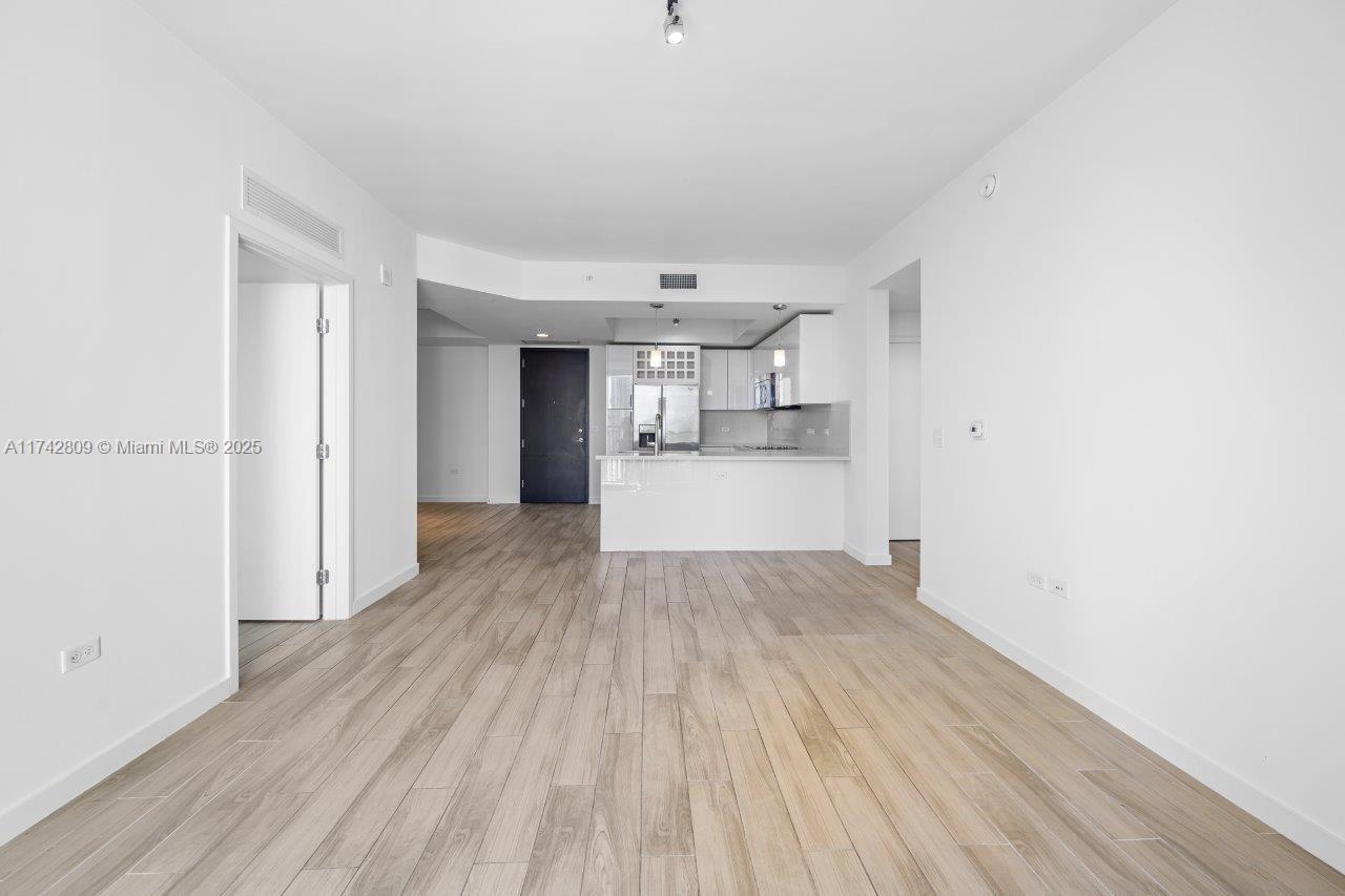 999 SW 1st Ave #1511, Miami FL 33130