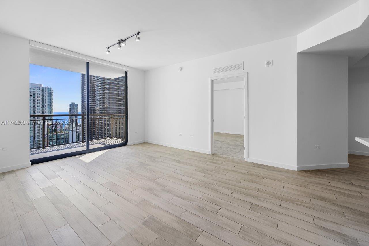 999 SW 1st Ave #1511, Miami FL 33130