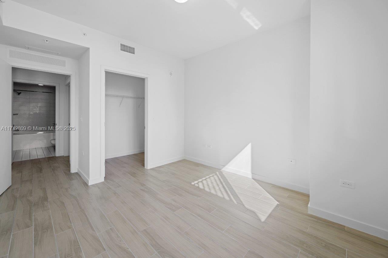 999 SW 1st Ave #1511, Miami FL 33130