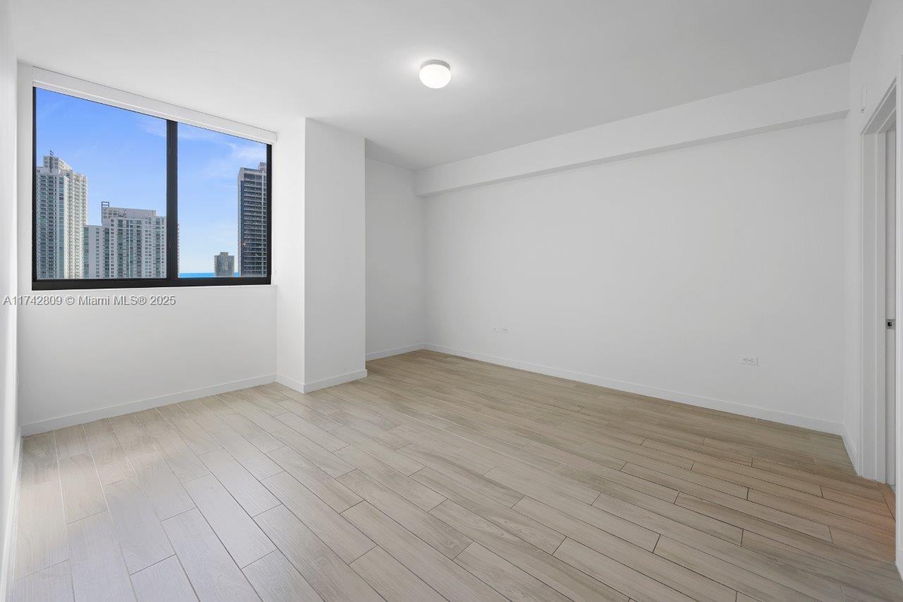 999 SW 1st Ave #1511, Miami FL 33130