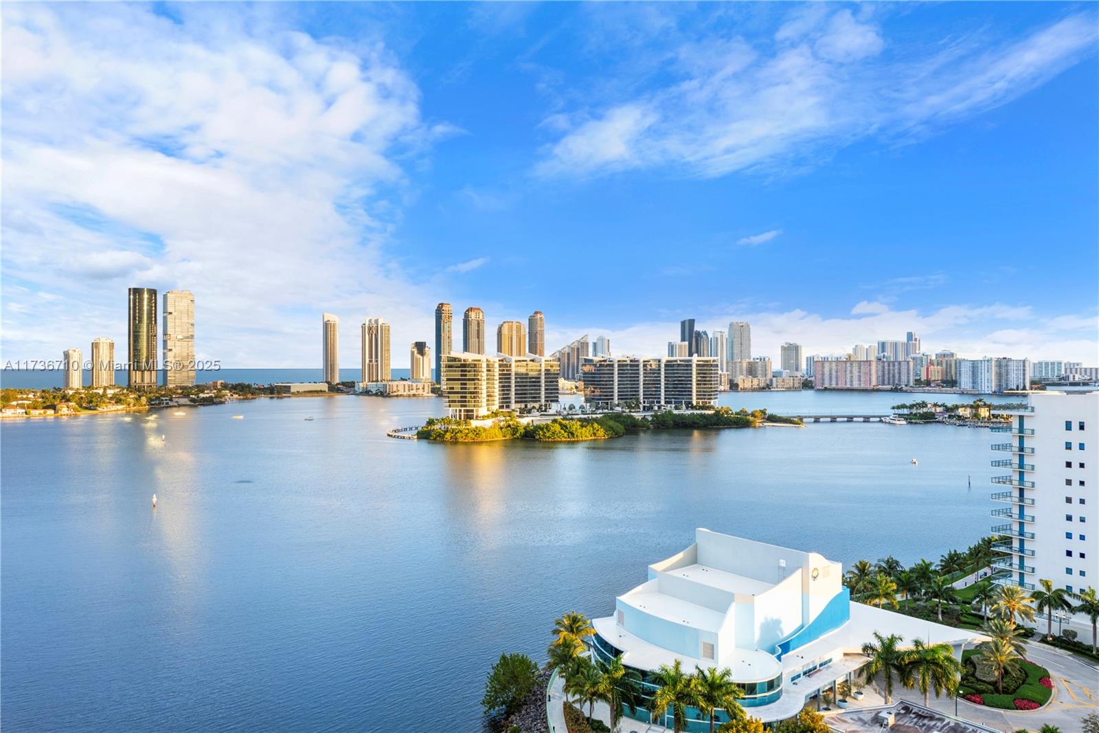 Condo for Sale in Aventura, FL