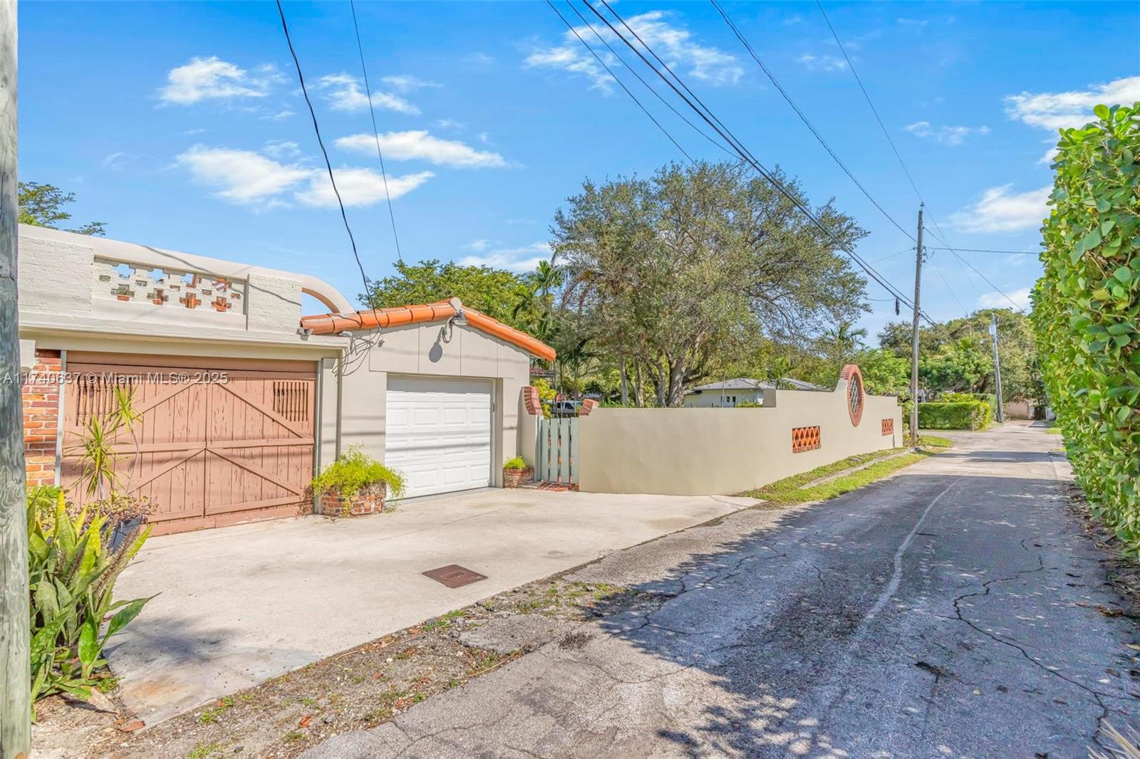 890 NE 98th St, Miami Shores, Florida image 37