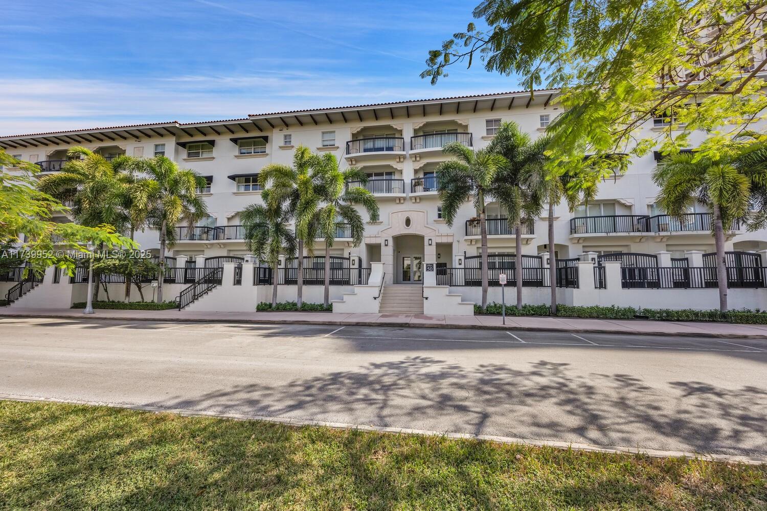 50 Alhambra Cir #403, Coral Gables, Florida image 1