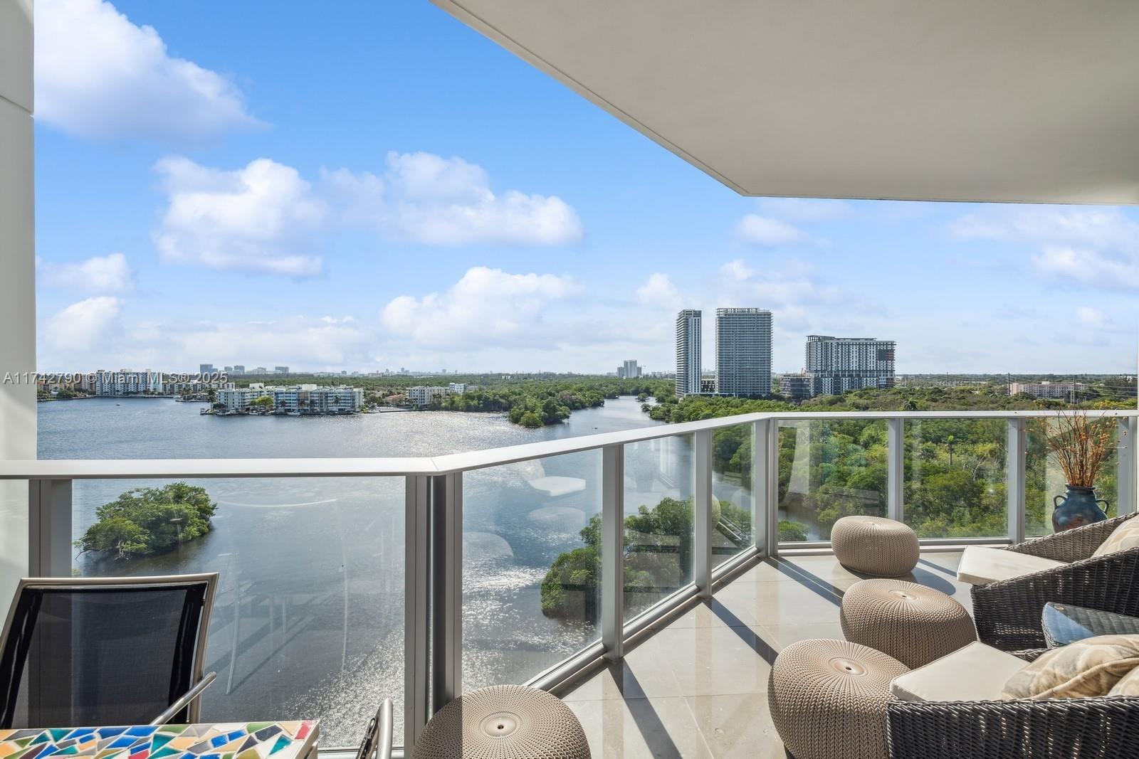 Apartamento en Venta en Aventura, FL