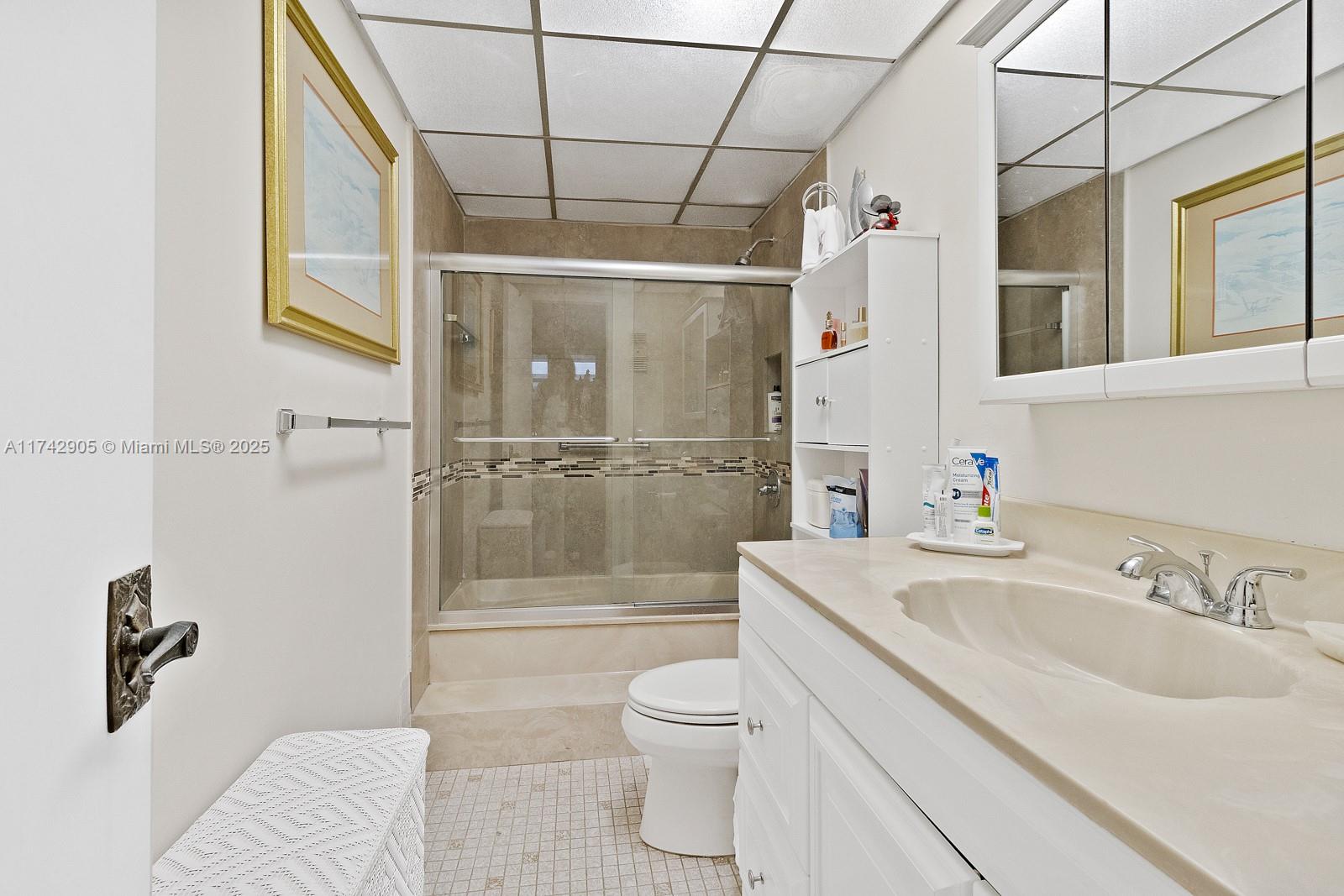 Listing Photo 11