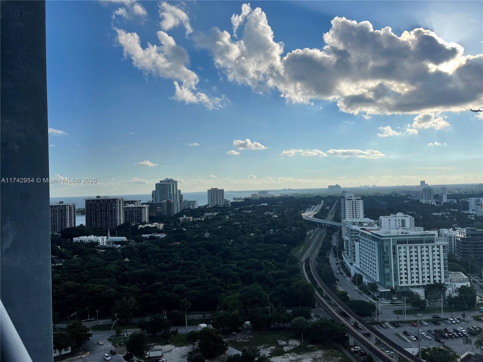 60 SW 13th St #2319, Miami FL 33130