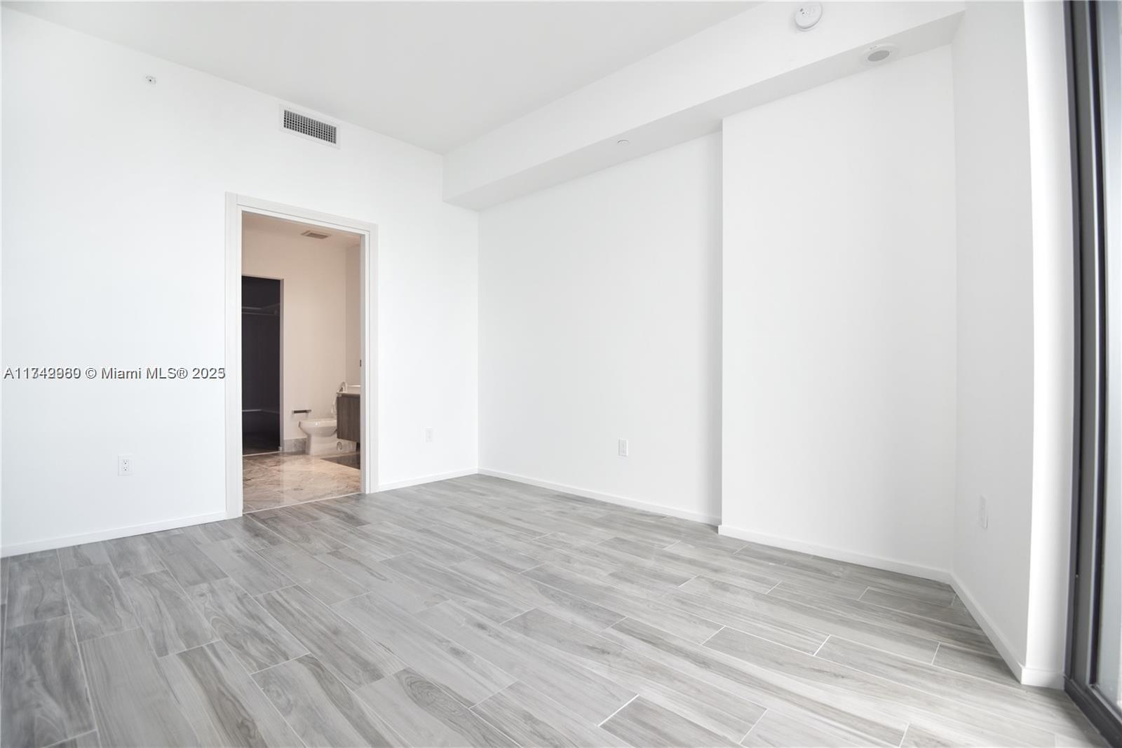 801 S Miami Ave #5008, Miami FL 33130