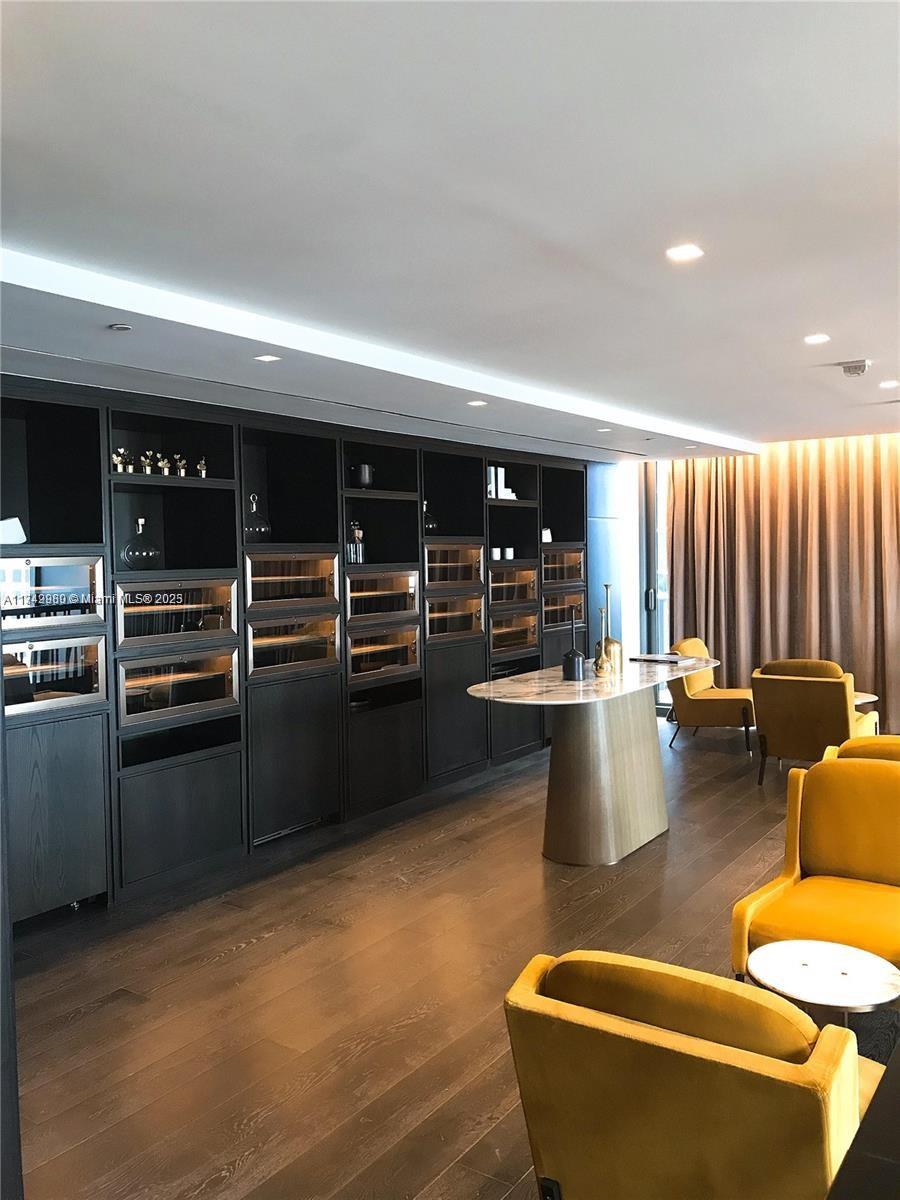 801 S Miami Ave #5008, Miami FL 33130