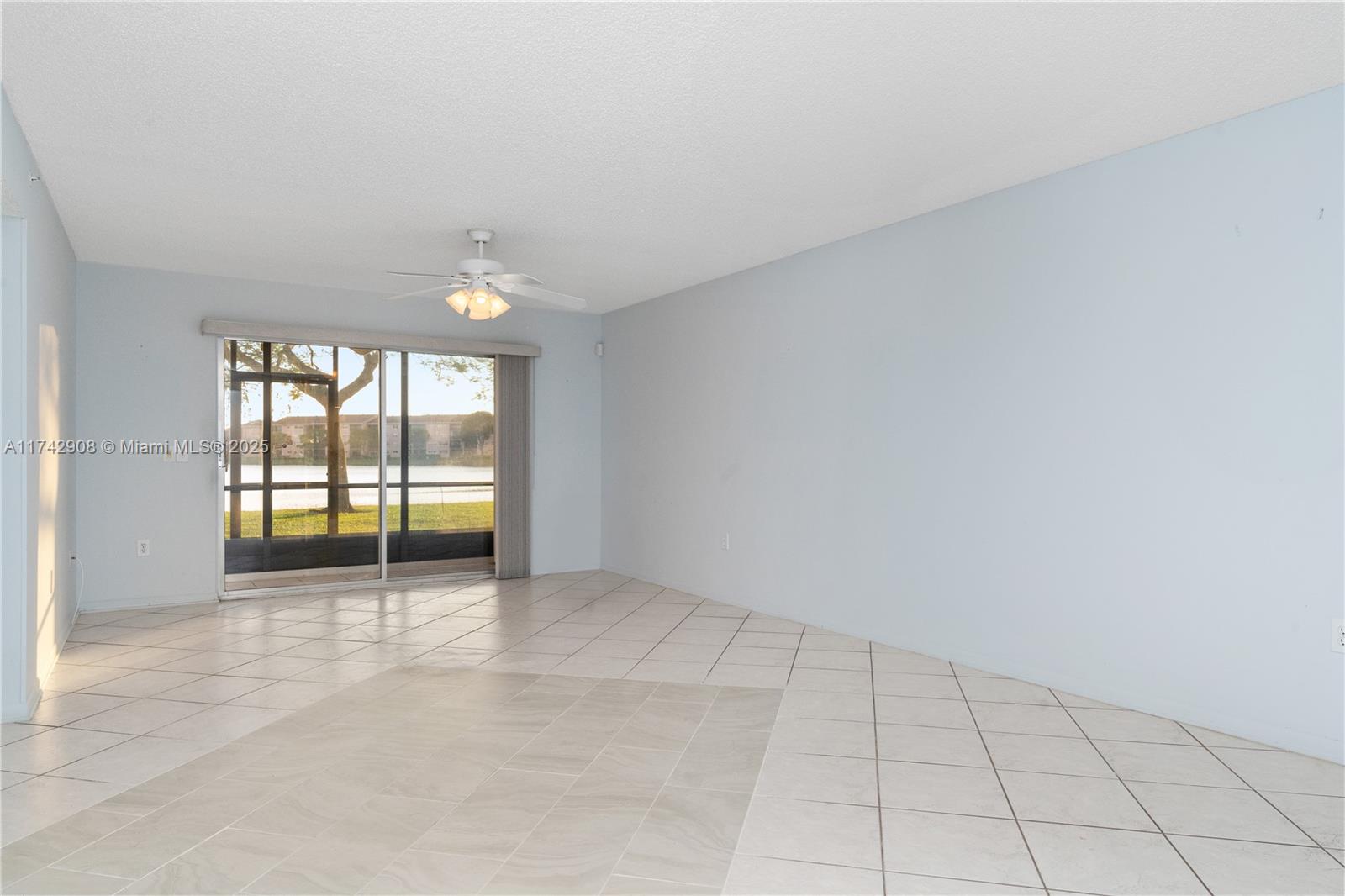 550 SW 138th Ave #112K, Pembroke Pines, Florida image 13