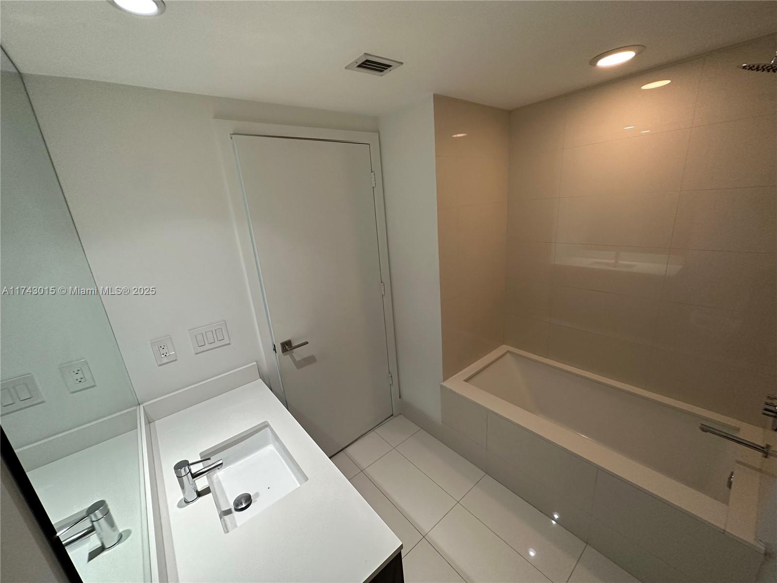 3131 NE 7th Ave #2405, Miami FL 33137