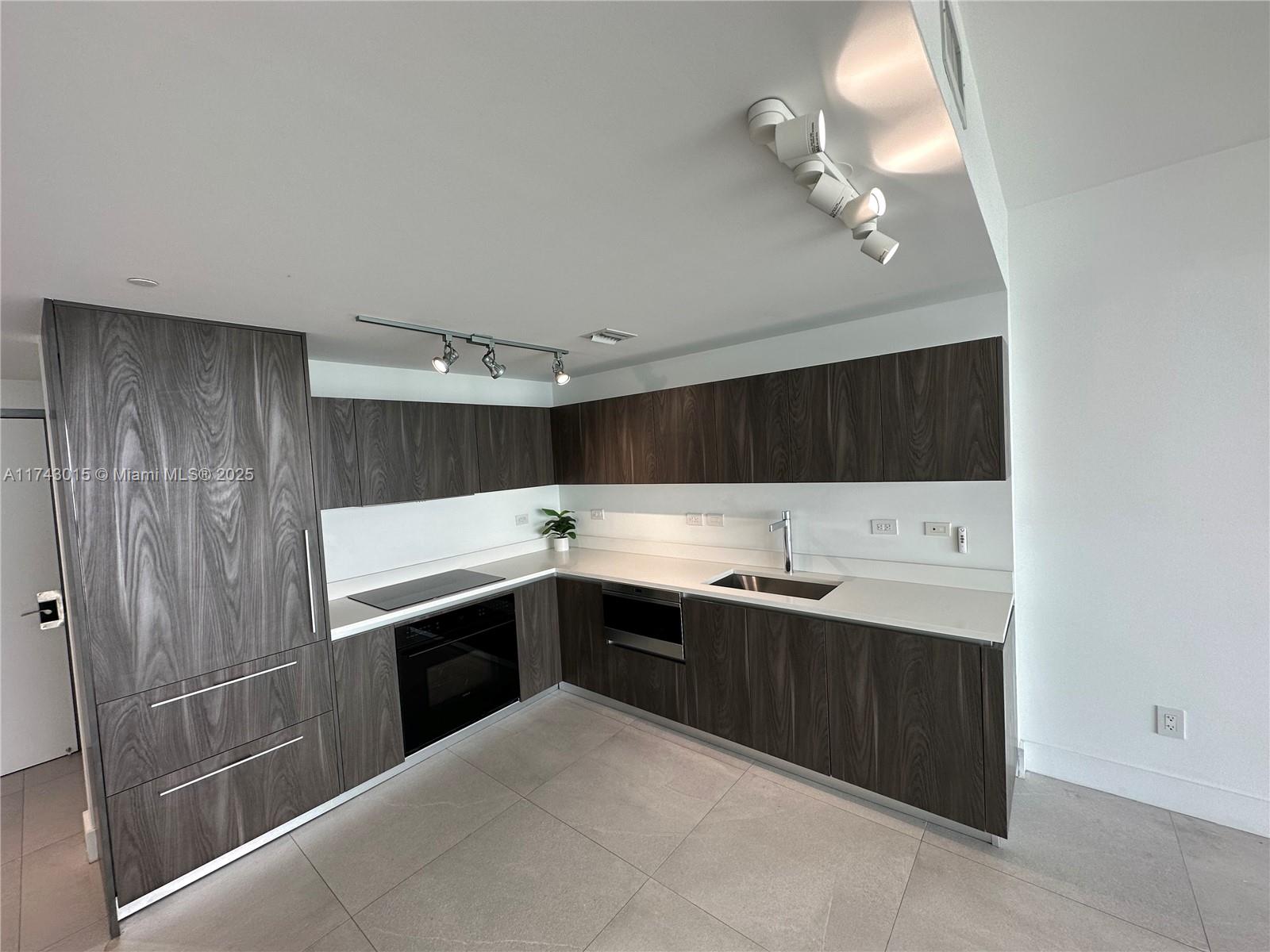 3131 NE 7th Ave #2405, Miami FL 33137