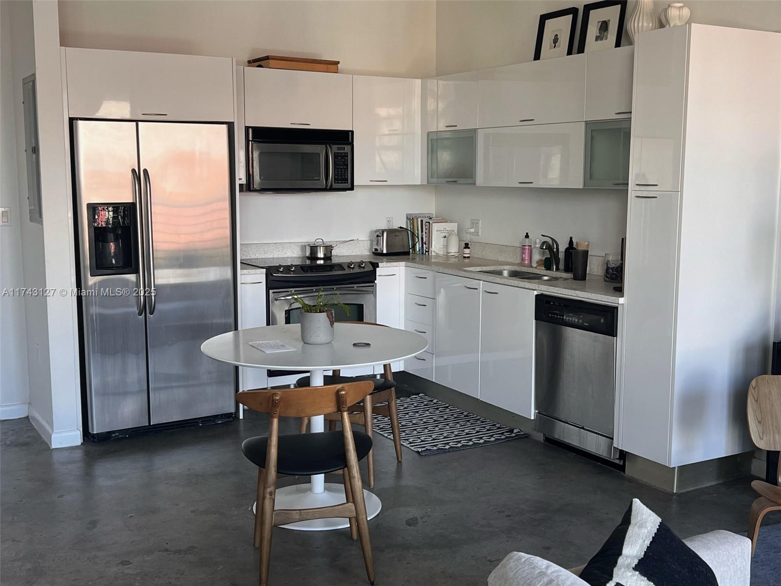 133 NE 2nd Ave #517, Miami FL 33132